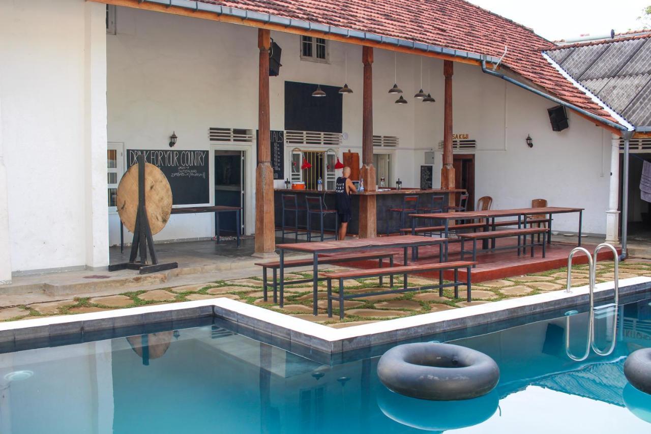 Hostel Why Not Backpackers Mirissa Exterior foto